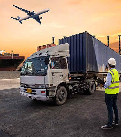 Container truck and aircraft